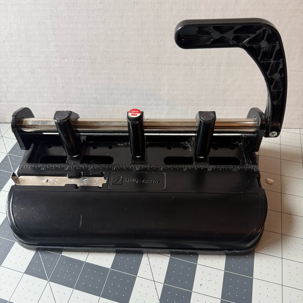 ACCO Hole Punch model 350 adjustable two or three hole punch heavy duty Vintage